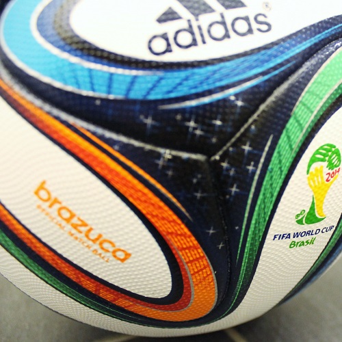 Detailaufnahme Adidas Brazuca.